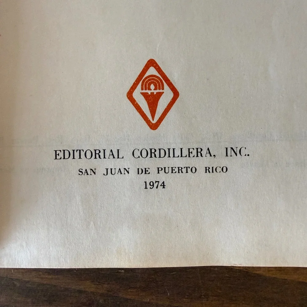 Vintage 1974 Las Memorias de Mamá Blanca Book Teresa de la Parra Puerto Rico HC